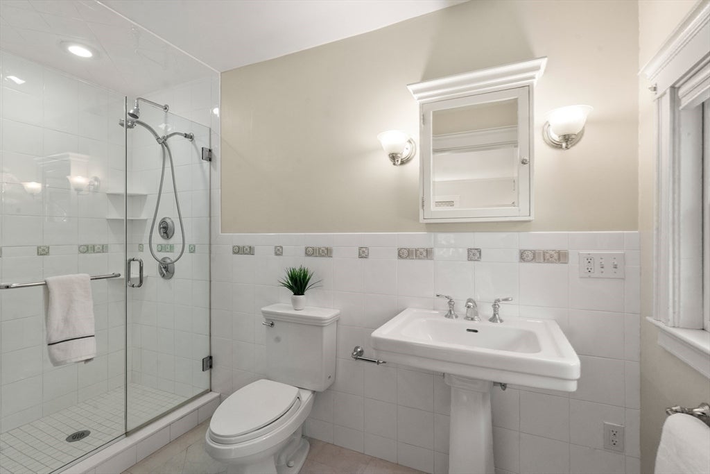 189 Mount Vernon Street, Newton, MA Photo #21
