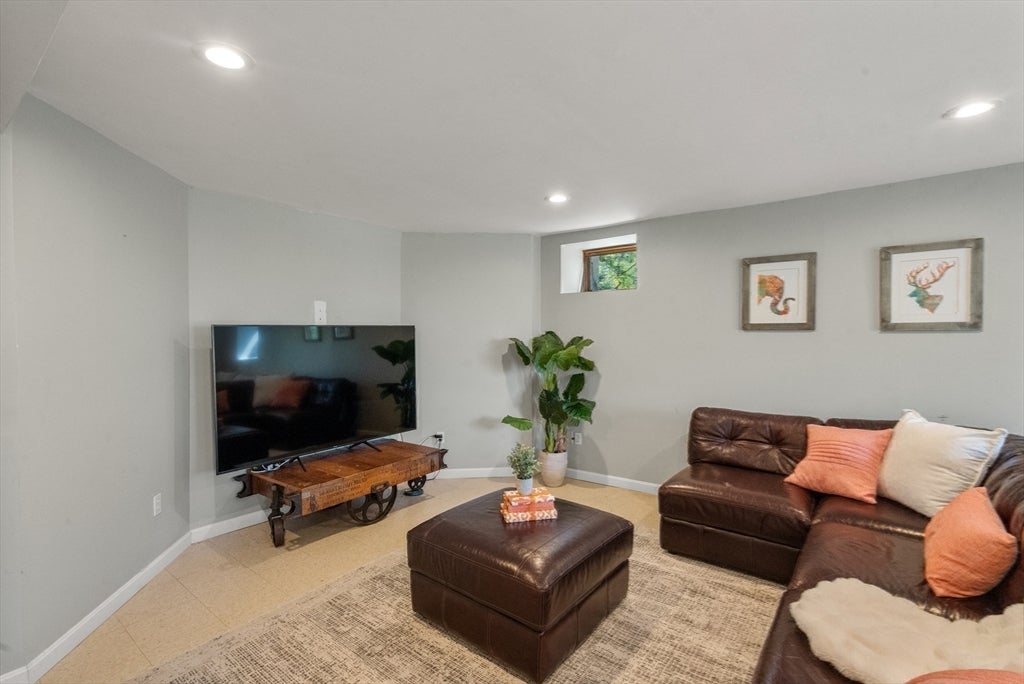189 Mount Vernon Street, Newton, MA Photo #22