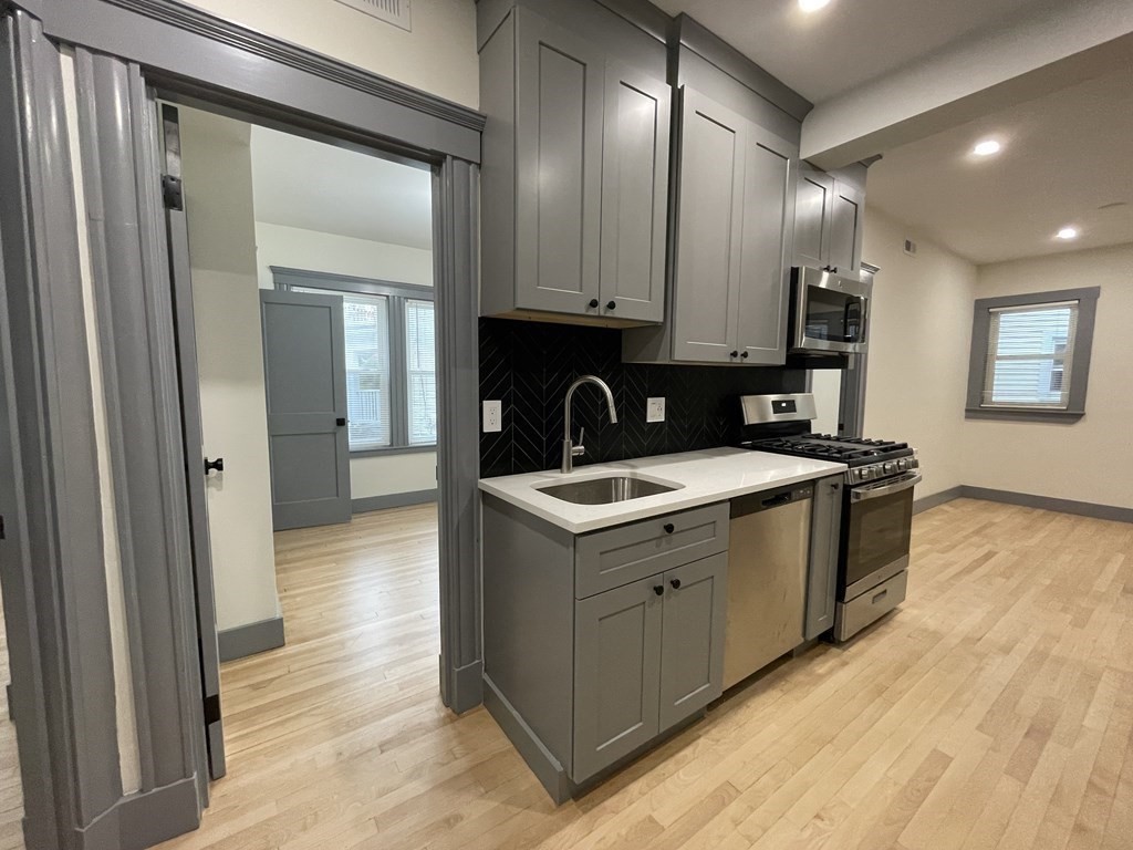 41 Long Ave 2
