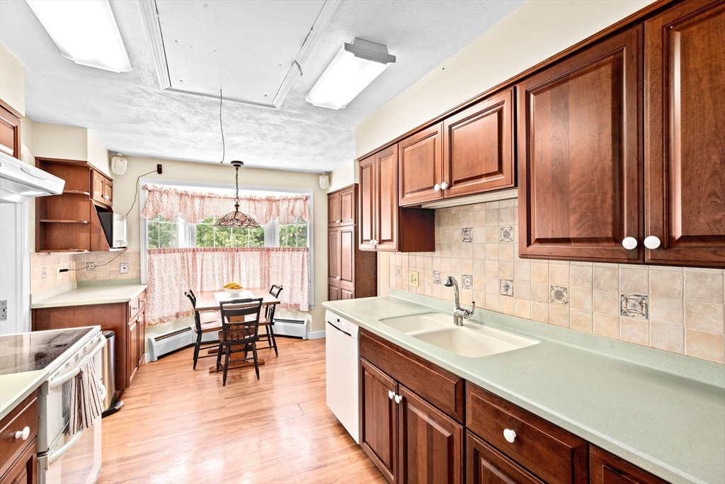 38 N Main St