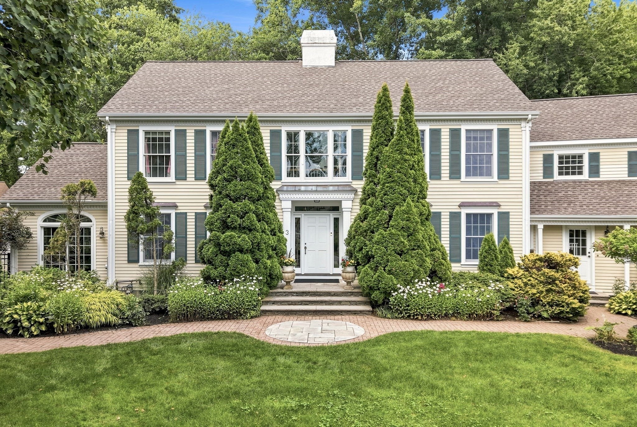 3 Hazelwood Cir, Andover MA 01810