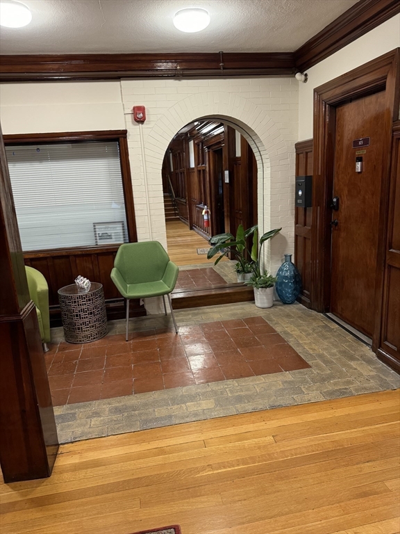 5 Pleasant Street 106