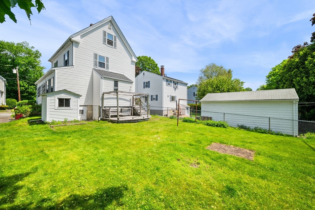 17 Heywood Ave