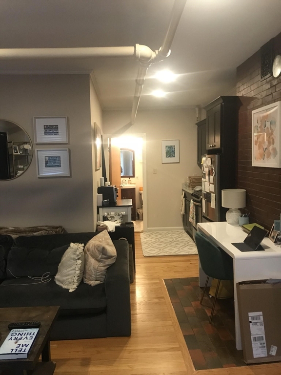 394 Marlborough Street 2