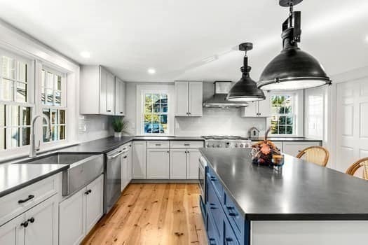 201 Elm St, Amesbury, MA, 201 Elm St, Amesbury, MA Photo #12