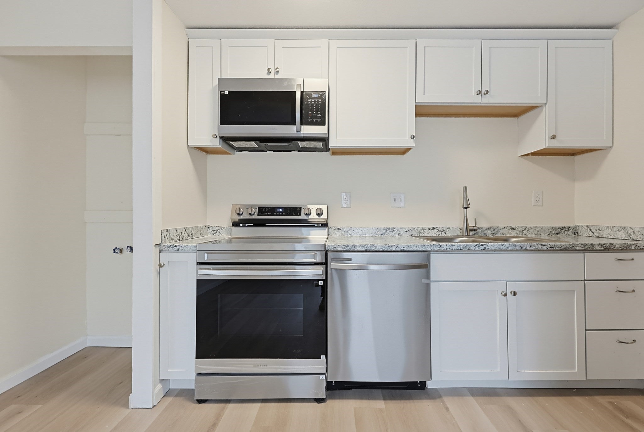 75-77 Colonel Bell Dr #9, Brockton, MA Photo #11