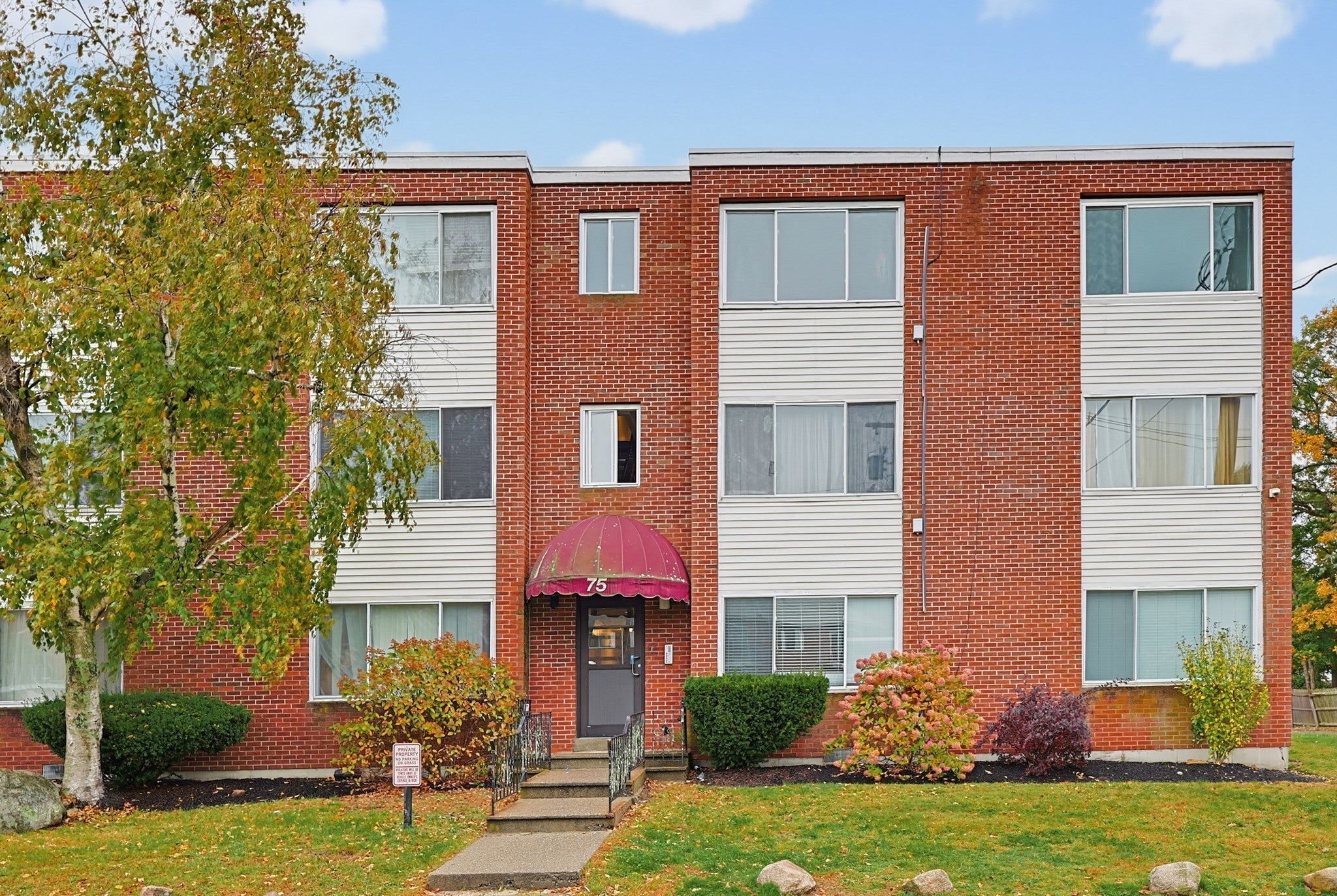 75-77 Colonel Bell Dr #9, Brockton, MA Photo #3