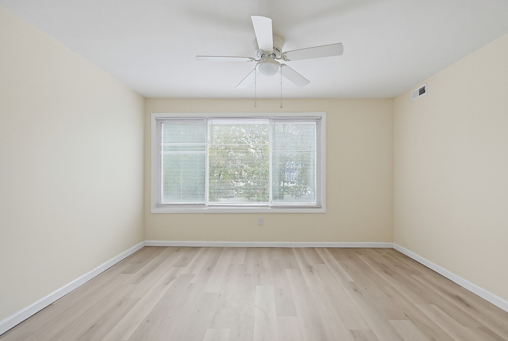 75-77 Colonel Bell Dr #9, Brockton, MA Photo #12
