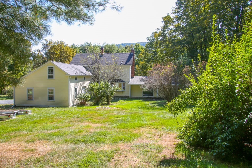 1351 Hancock Rd
