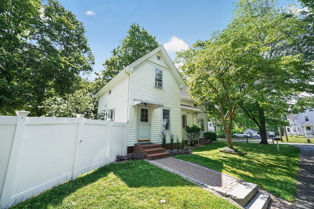 207 N Central St, East Bridgewater, MA, 207 N Central St, East Bridgewater, MA Photo #12