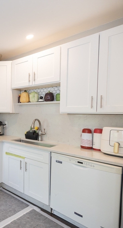 309 Providence Rd 1
