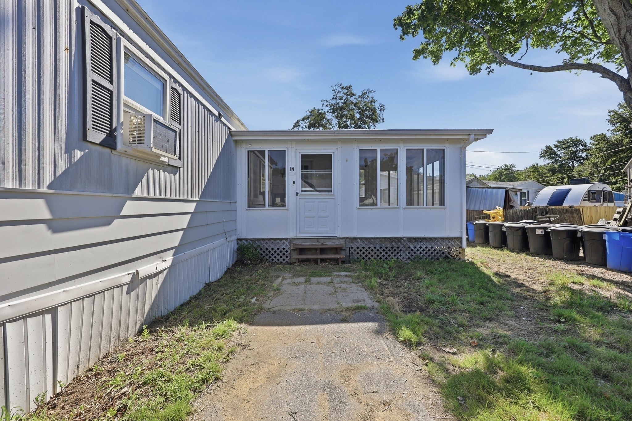 194 Lafayette Road 1N