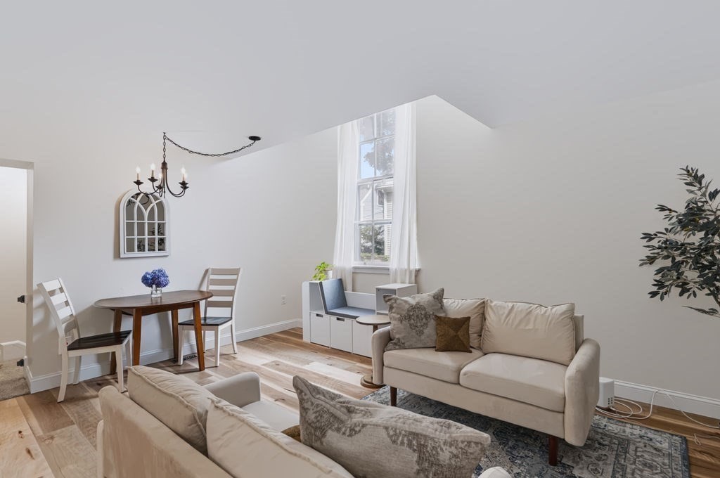 35 Flint St #106, Salem, MA Photo #2
