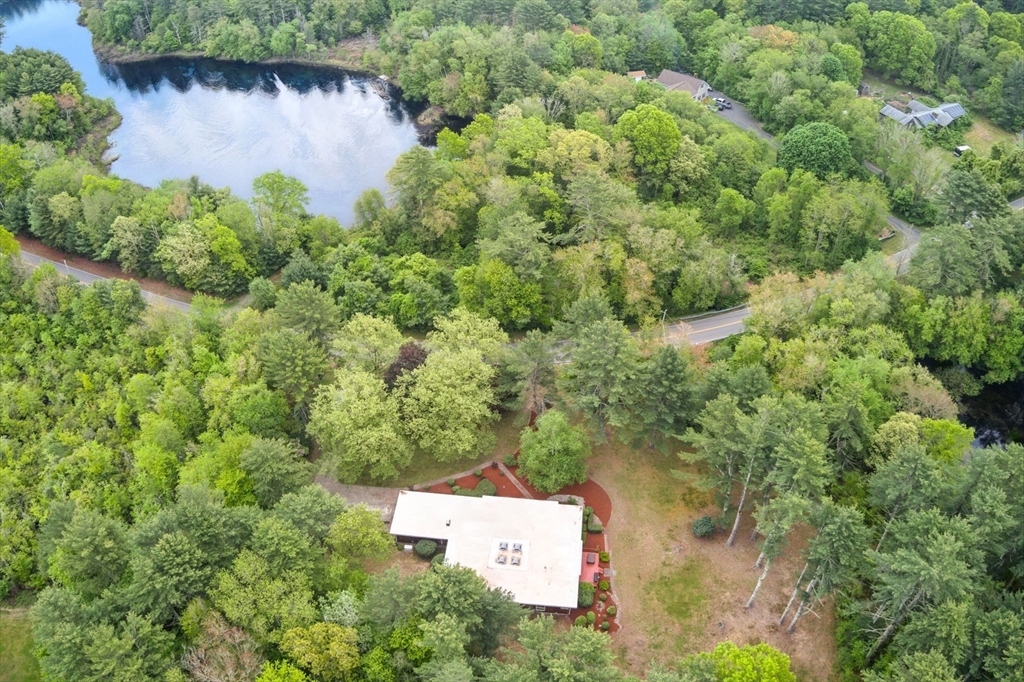 709 Walnut Plain Rd
