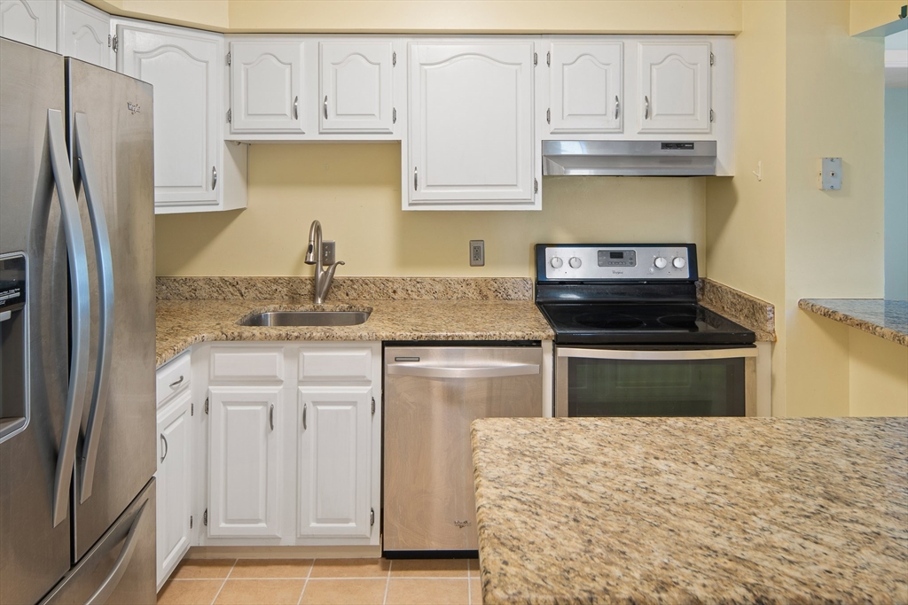 4975 Washington St 311