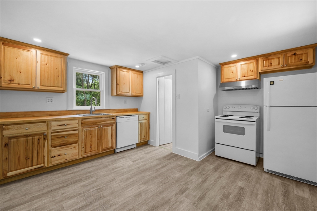 95 Shore Road #8, Truro, MA Photo #3