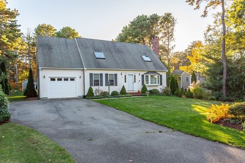 20 Sandy Way Mashpee MA 02649