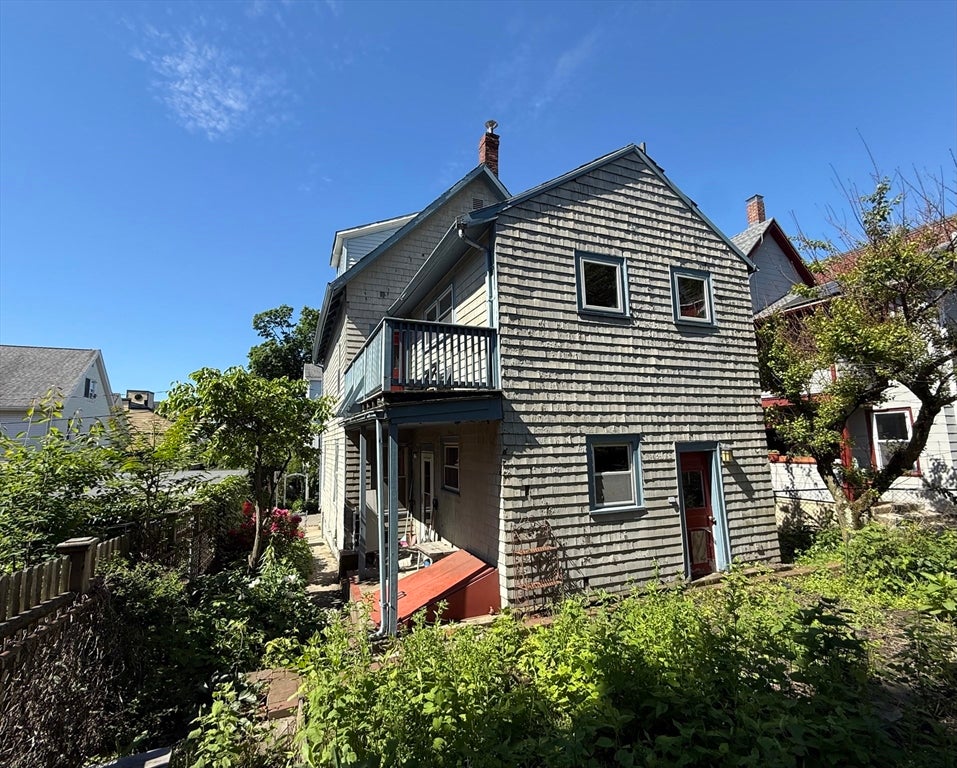 8 Parker Pl