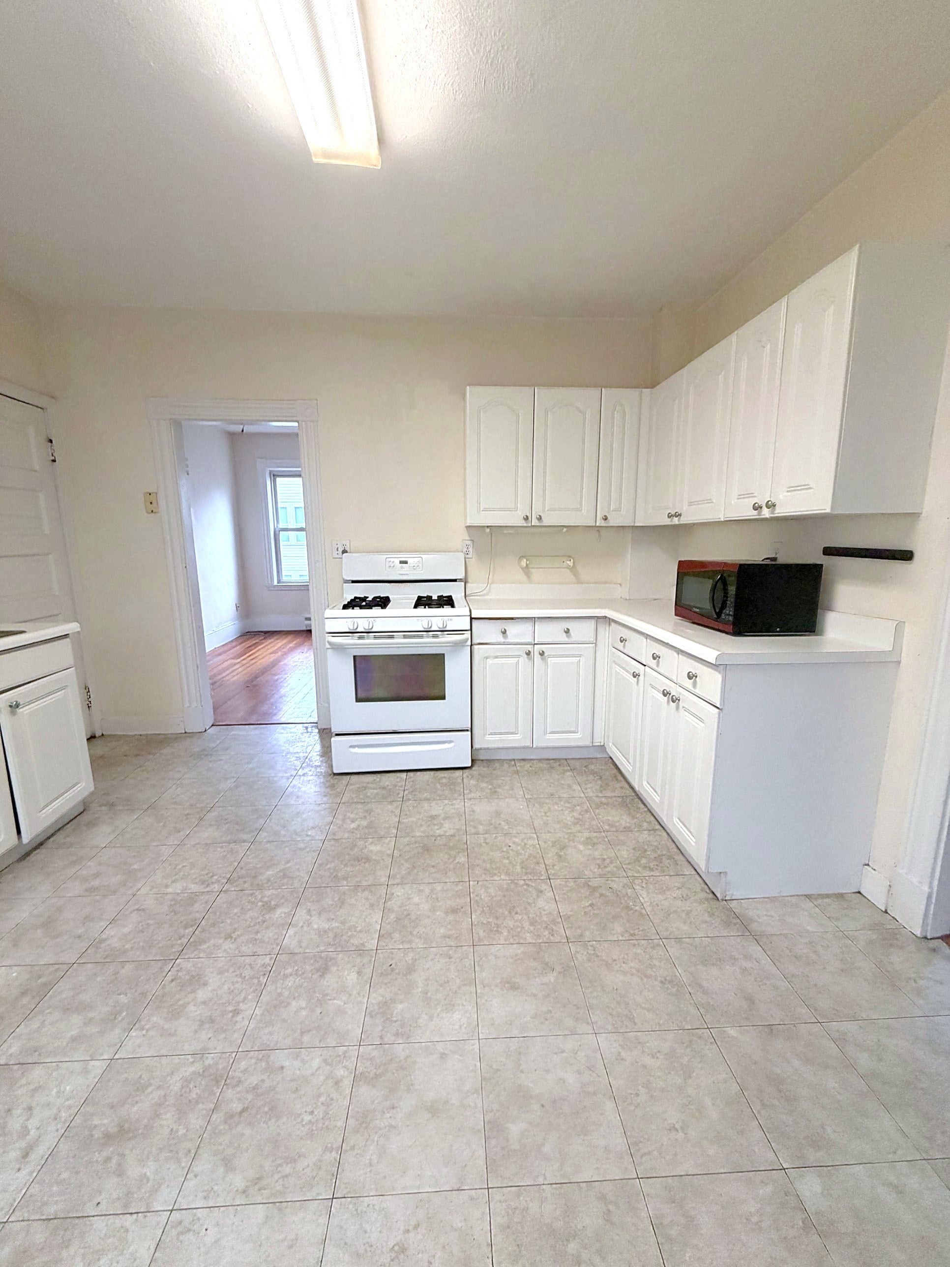 379A Cardinal Medeiros AVE #5, Cambridge, MA Photo #12