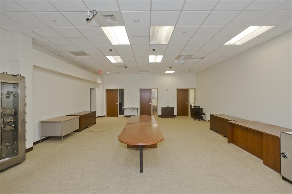 West Springfield, Massachusetts 01089, United States, ,Residential,Active,196533