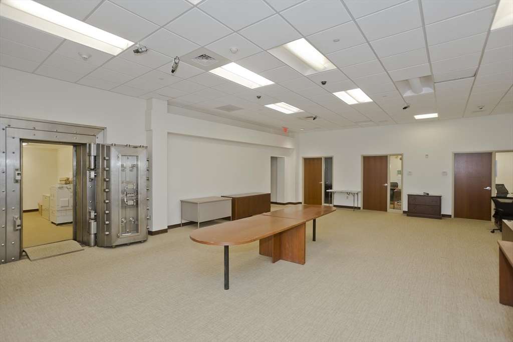 West Springfield, Massachusetts 01089, United States, ,Residential,Active,196533