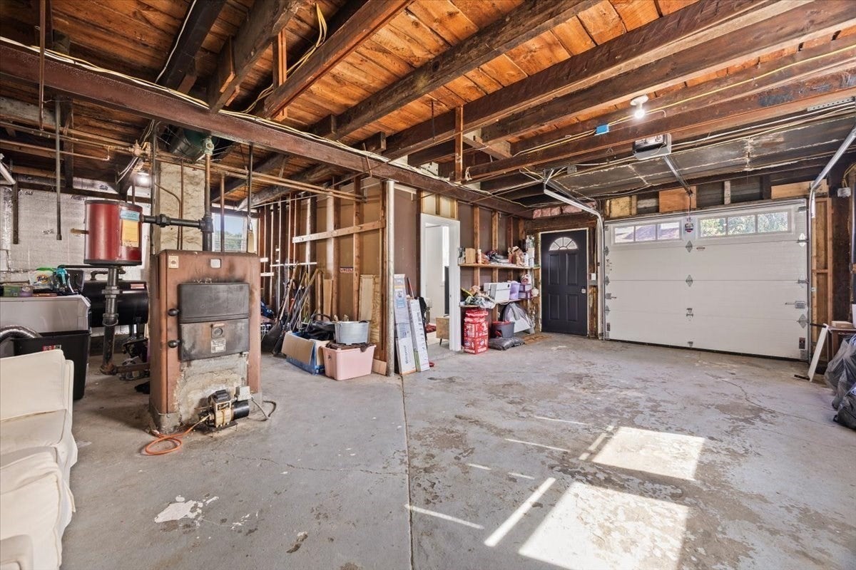 1381 Cohannet St, Taunton, MA Photo #17