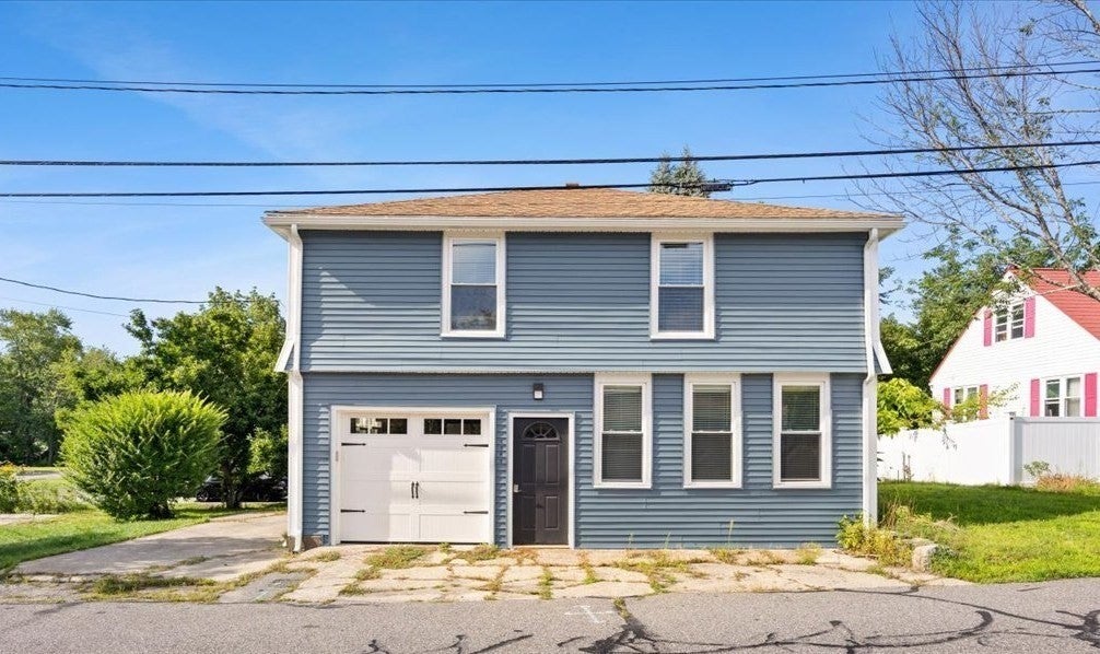 1381 Cohannet St, Taunton, MA Photo #21