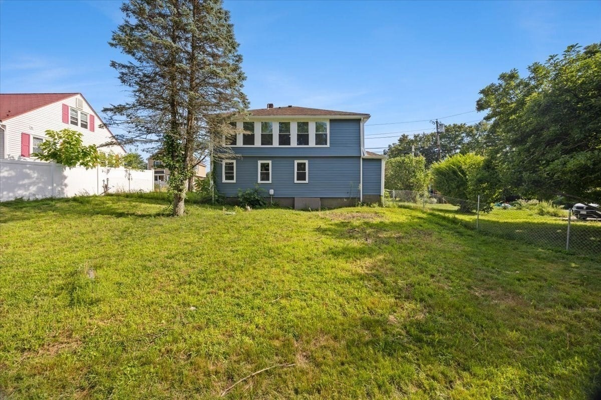 1381 Cohannet St, Taunton, MA Photo #20