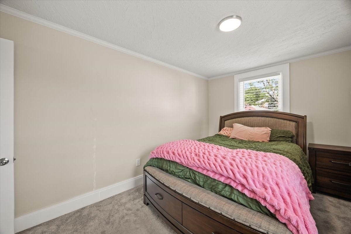 1381 Cohannet St, Taunton, MA Photo #11