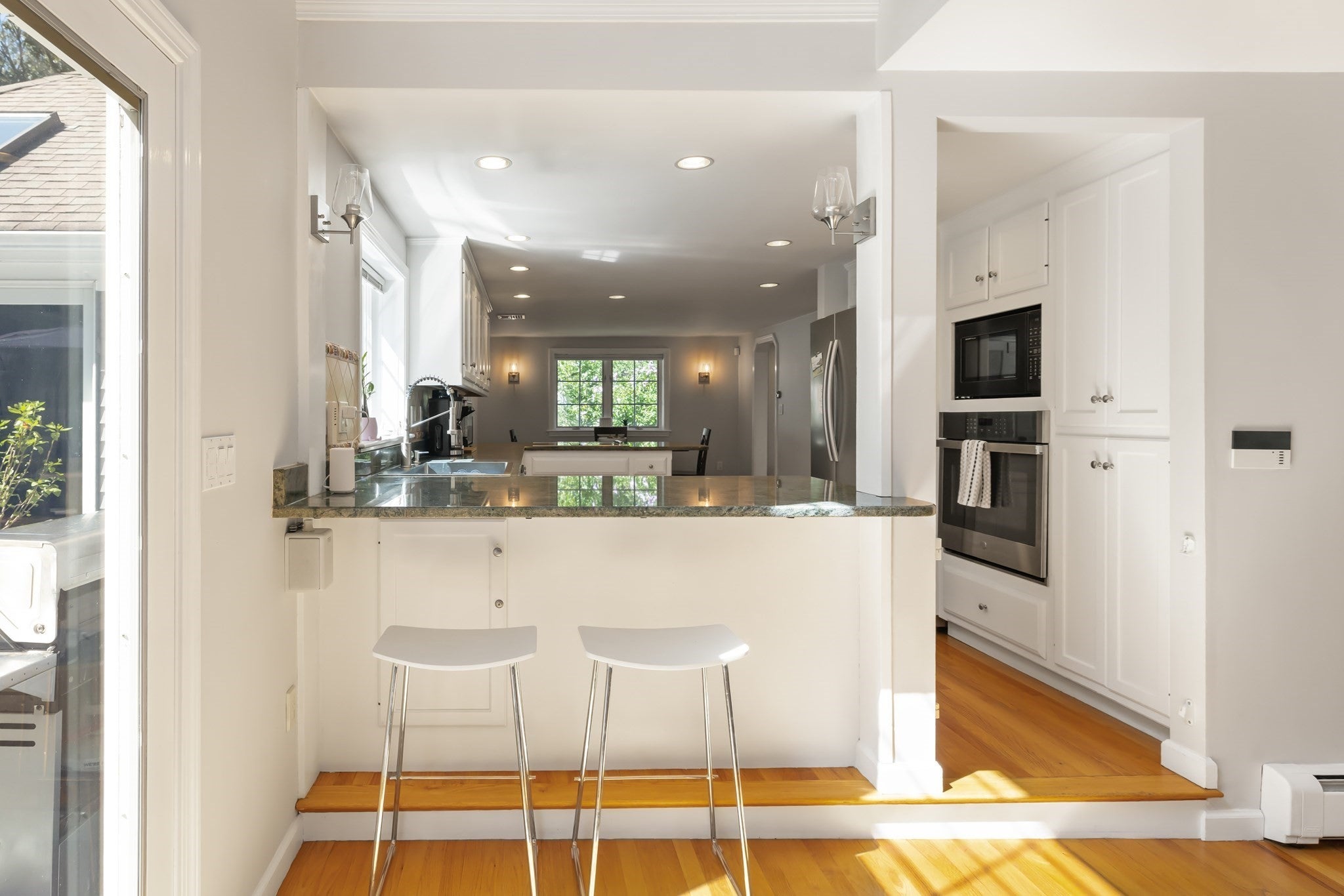 4 Fern St, Natick, MA Photo #8