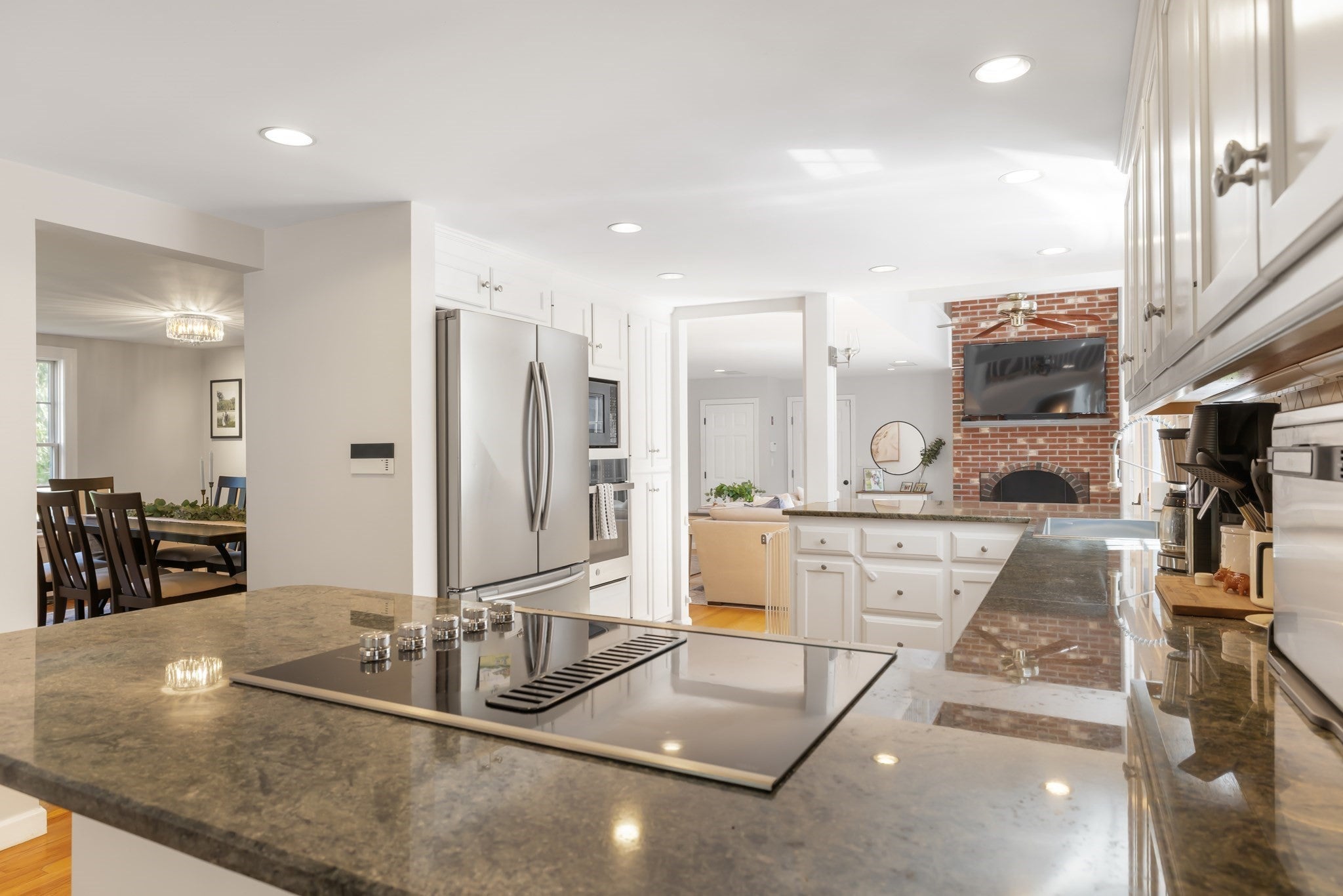 4 Fern St, Natick, MA Photo #11
