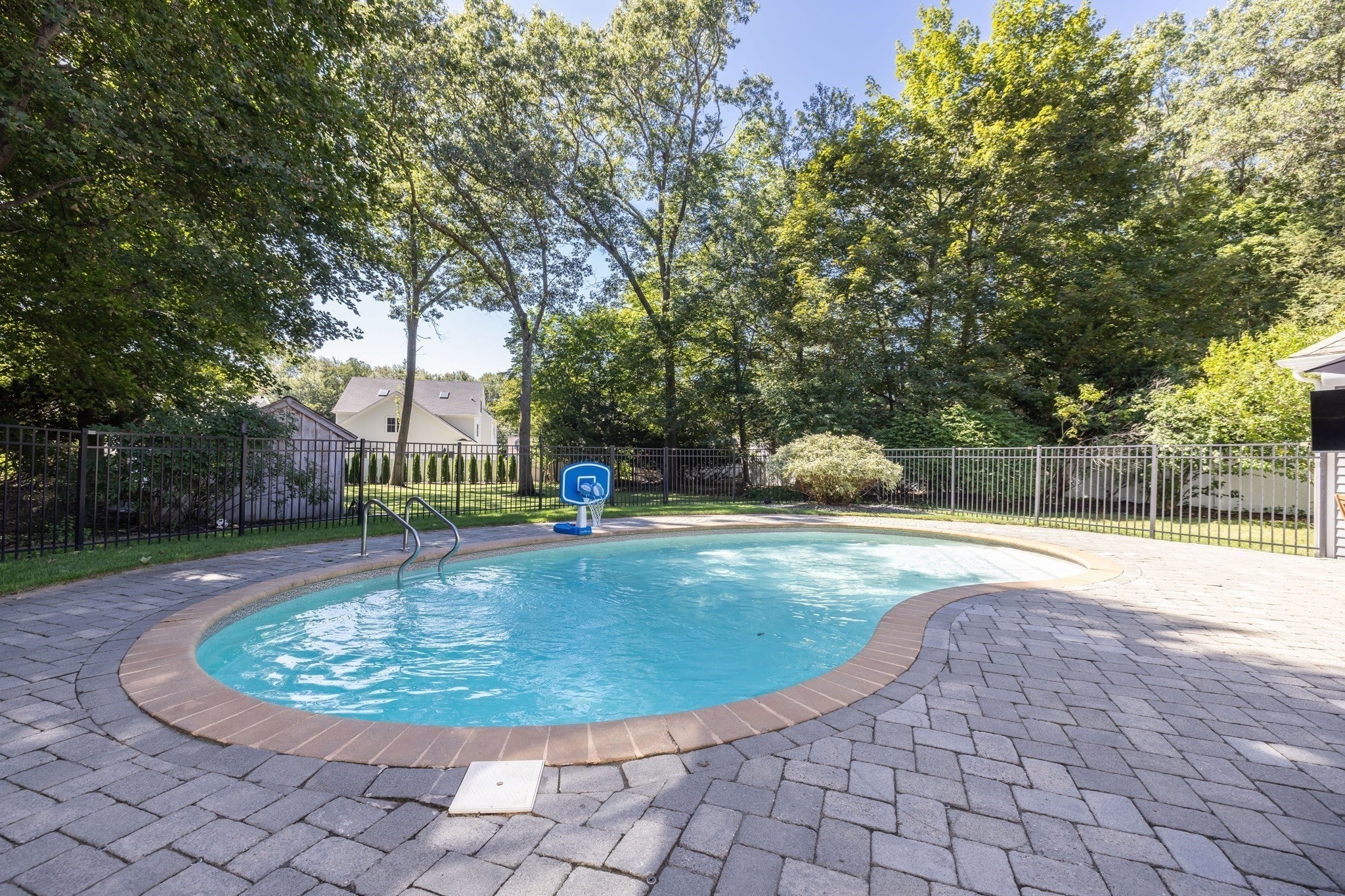 4 Fern St, Natick, MA Photo #36