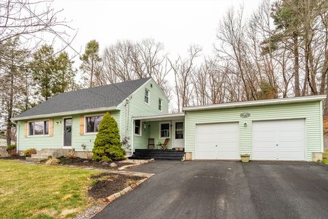 9 Frankie Ln Grafton MA 01536