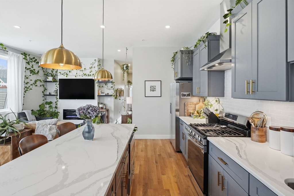 181 Cowper St 302