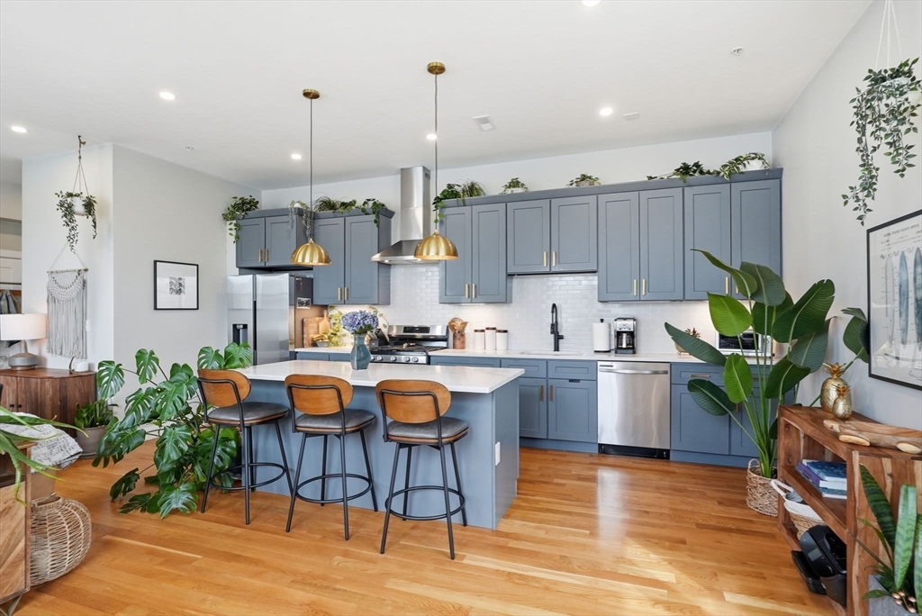 181 Cowper St 302