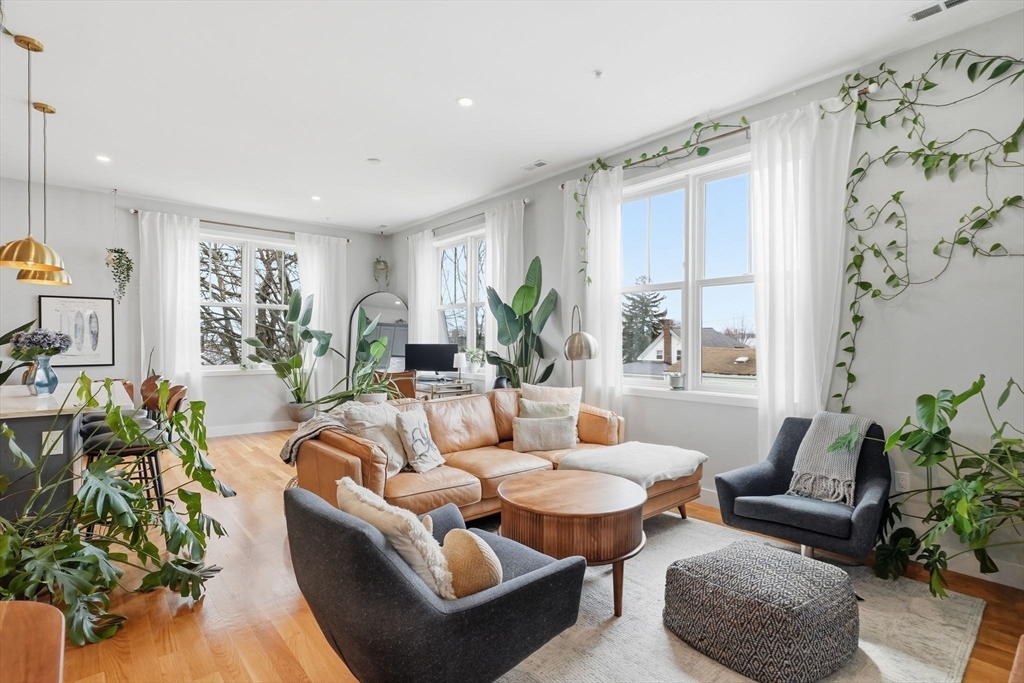 181 Cowper St 302