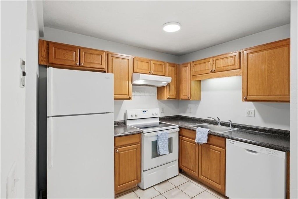 976 Plain ST #54, Marshfield, MA Photo #19