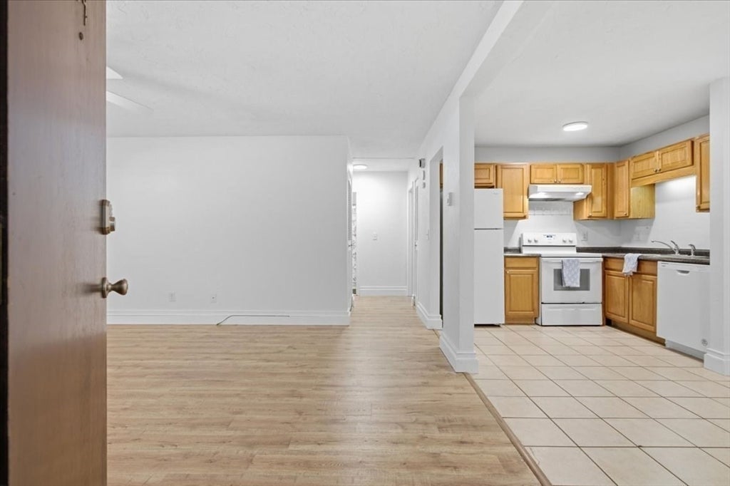 976 Plain ST #54, Marshfield, MA Photo #6