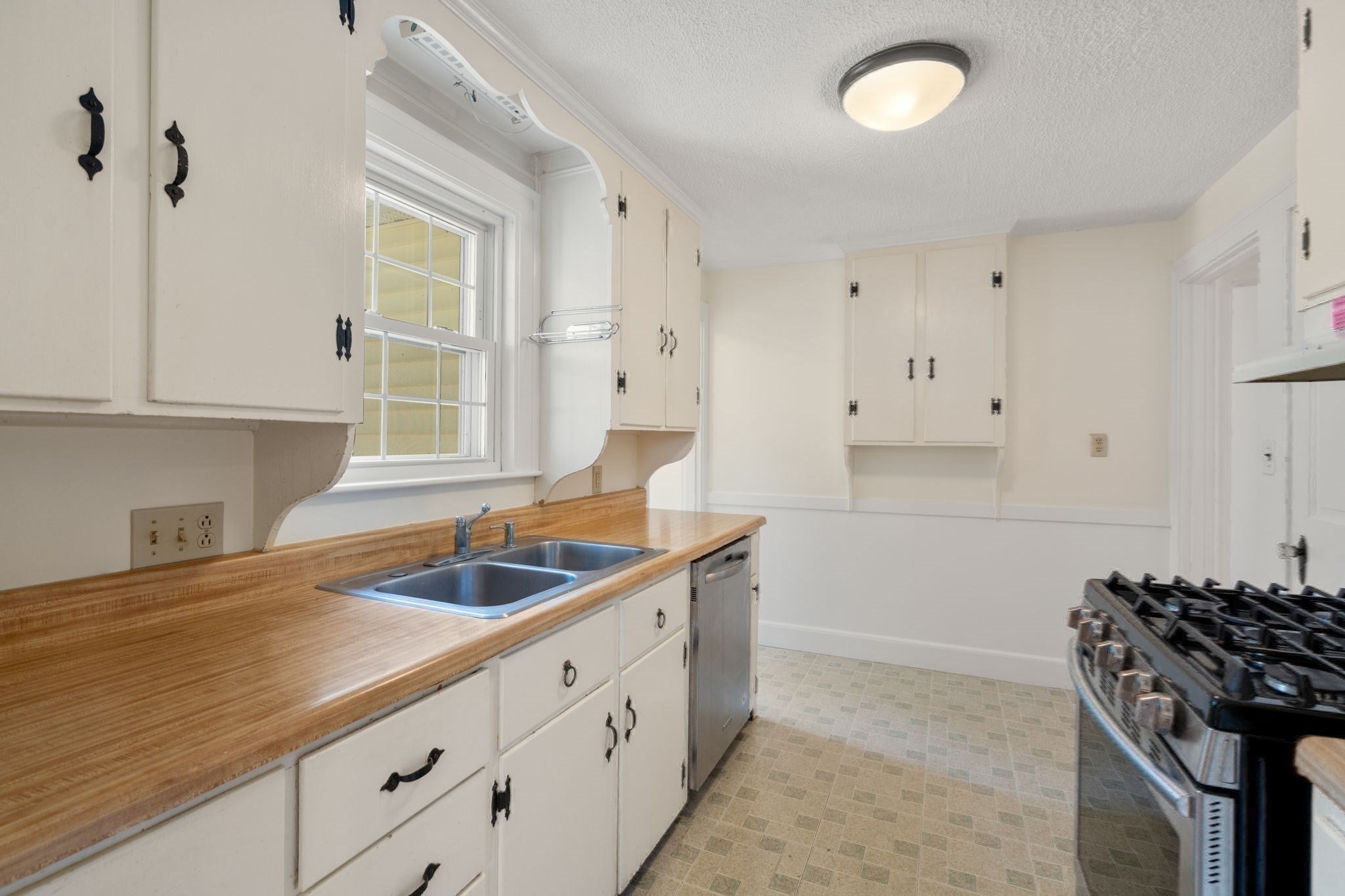 12 Arch Street, Framingham, MA, 12 Arch Street, Framingham, MA Photo #13