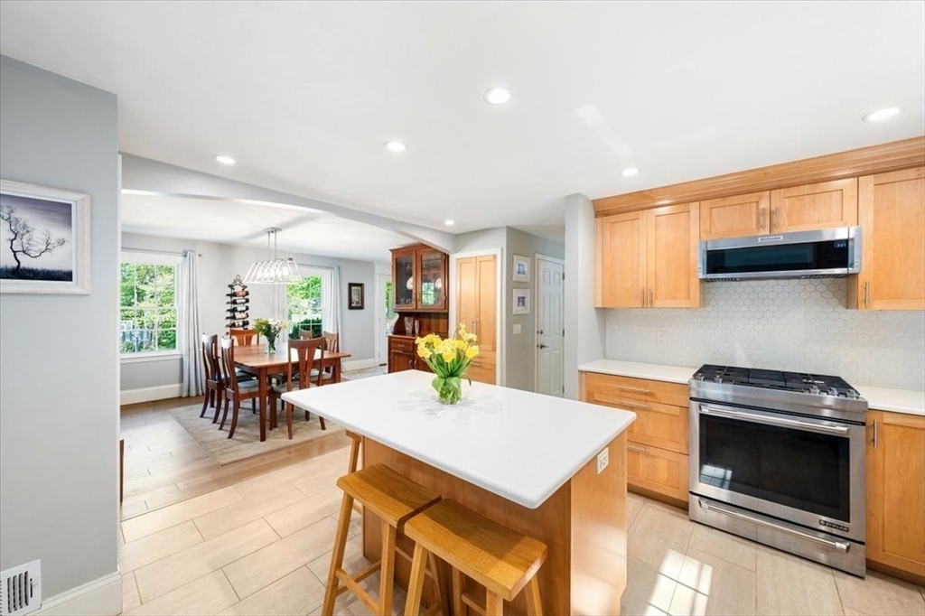 9 Running Brook Cir, Ashland, MA, 9 Running Brook Cir, Ashland, MA Photo #6
