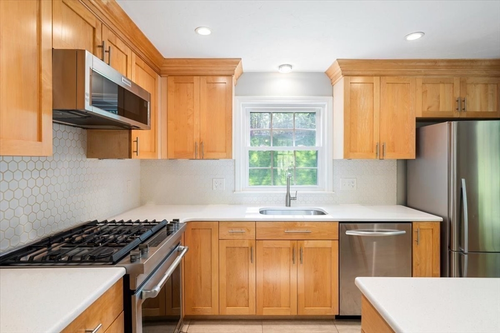 9 Running Brook Cir, Ashland, MA, 9 Running Brook Cir, Ashland, MA Photo #5