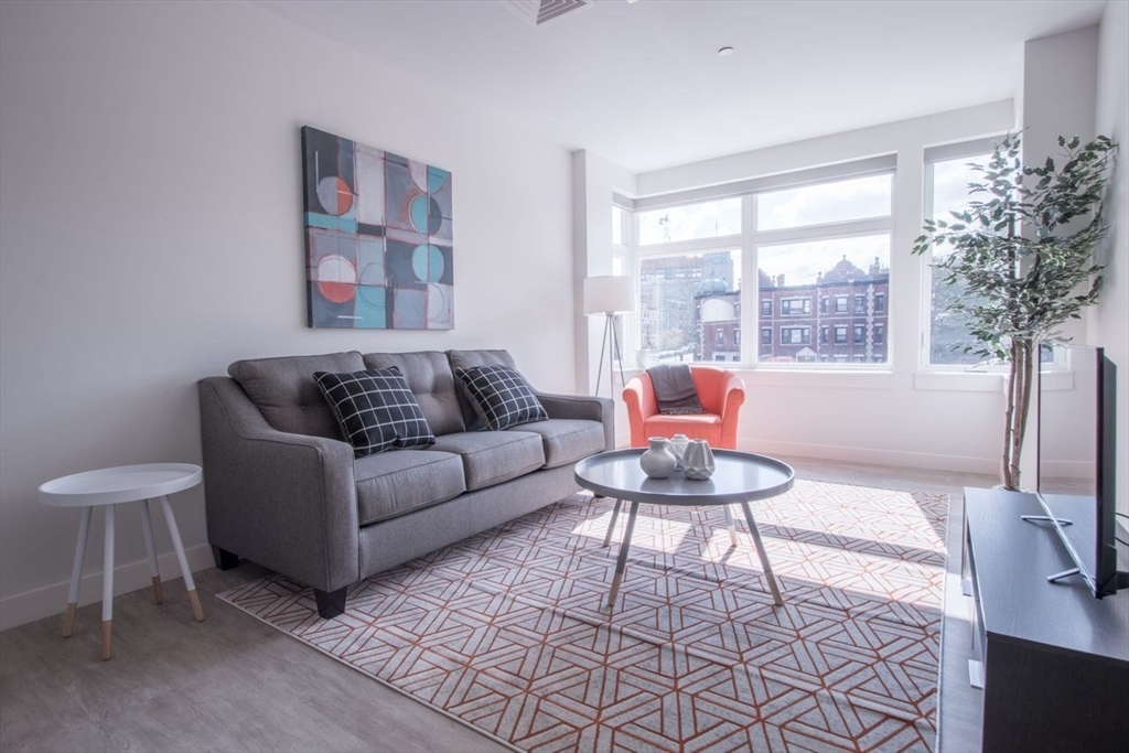 900 Beacon Street 306