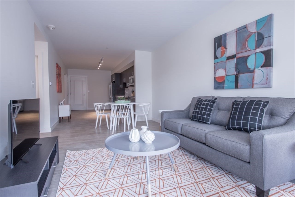 900 Beacon Street 306