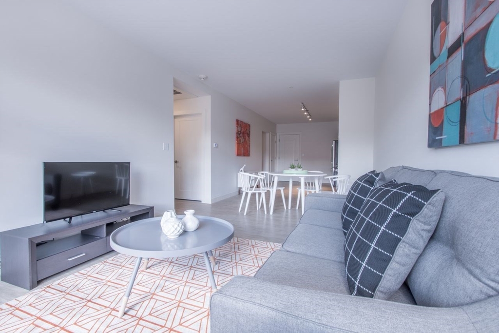 900 Beacon Street 306