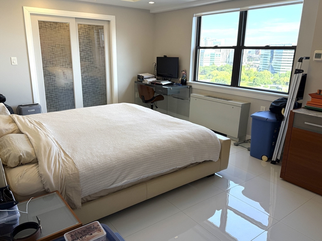 Boston, Massachusetts 02114, United States, 2 Bedrooms Bedrooms, ,2 BathroomsBathrooms,Residential,Active,175470