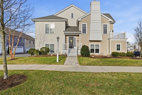20 Daisy Ln Plymouth MA 02360