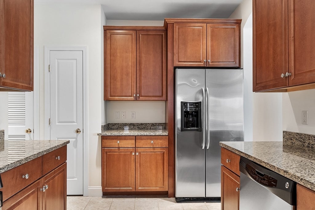 50 Seven Springs Lane #A, Burlington, MA Photo #10