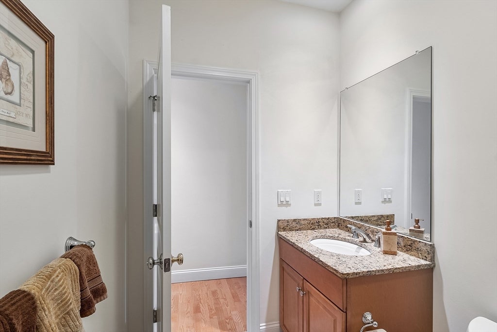 50 Seven Springs Lane #A, Burlington, MA Photo #23