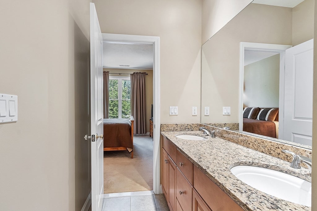 50 Seven Springs Lane #A, Burlington, MA Photo #30