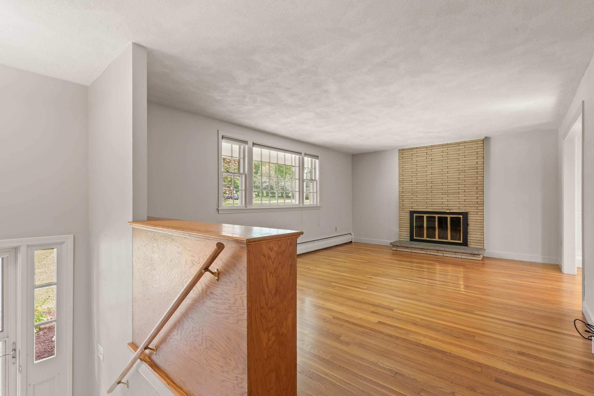 12 Old Stagecoach Rd, Bedford, MA Photo #5